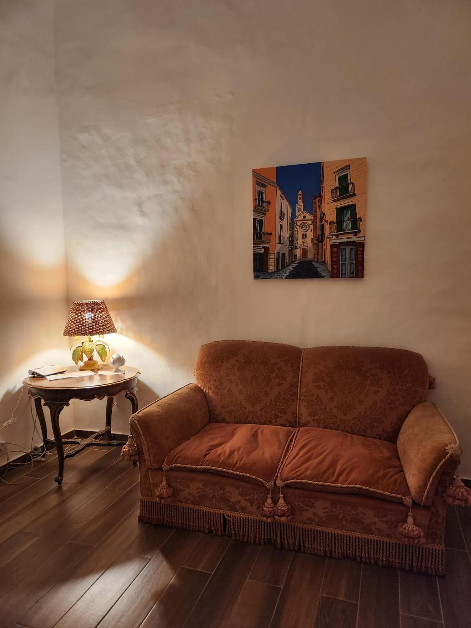 Palazzo Manzoni Apartments Бари Экстерьер фото
